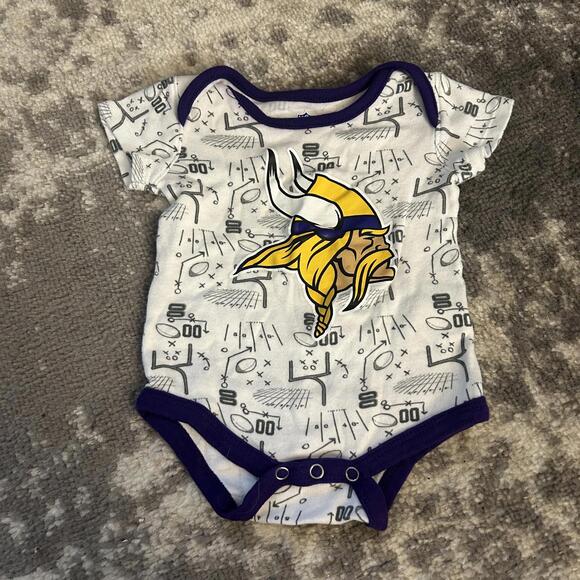 NFL Infant Minnesota Vikings Onesie 0-3 Months - Picture 1 of 3